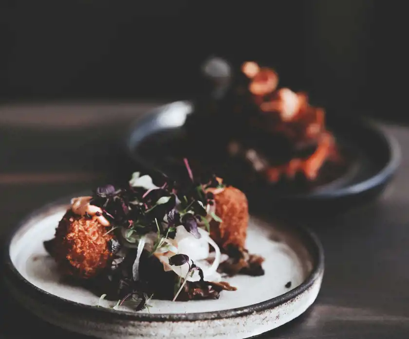 Närbild på en maträtt.