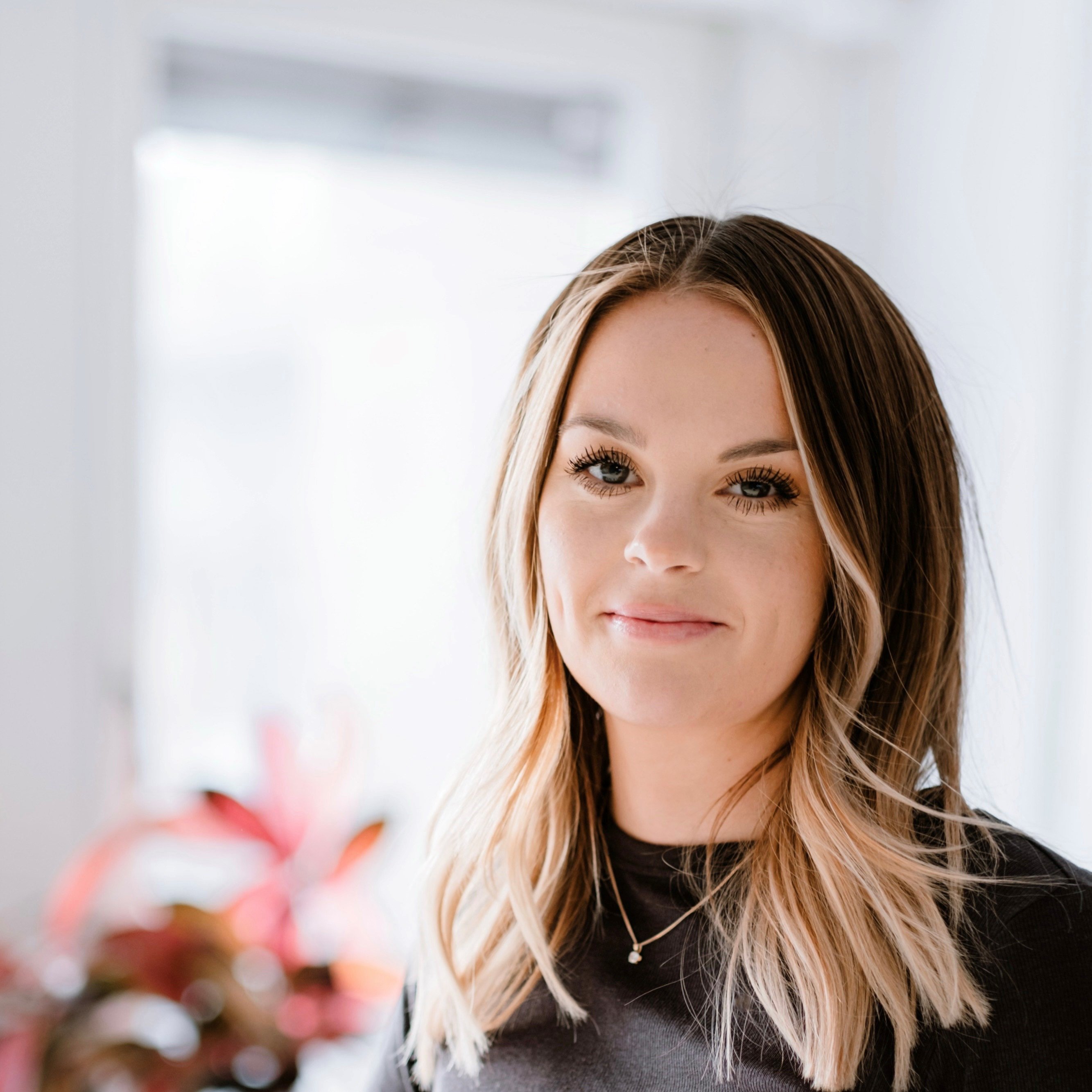 Isabelle Pallin, Almi