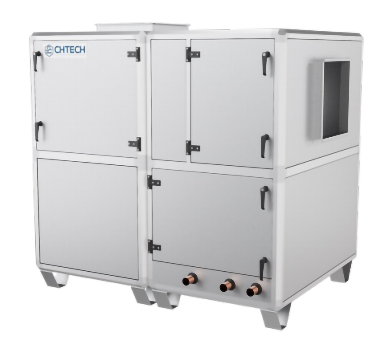 En teknisk enhet från företaget CHTECH, troligen en värmeväxlare eller ventilationsaggregat, i vitt metallutförande med flera dörrar och handtag för åtkomst. Enheten står på ben och har tre röranslutningar i nederkant samt en öppen ventilationsöppning på sidan.